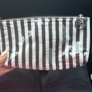 Henri Bendel make up case Rare